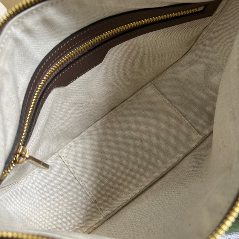 Close-up detail of classic premium women's handbag – women's everyday handbag