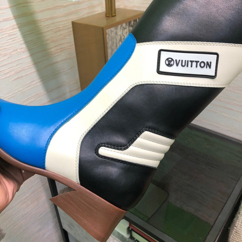 Louis Vuitton White Platform Heels - Sole Detail View