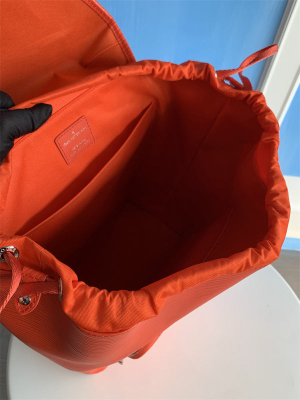  tote bag interior and compartment view 9