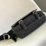 Ziva's Charm handbag – product shot (24cm*17.5cm*11cm)