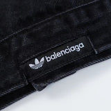 Texture and finish detail of Balenciaga luxury piece style No.207