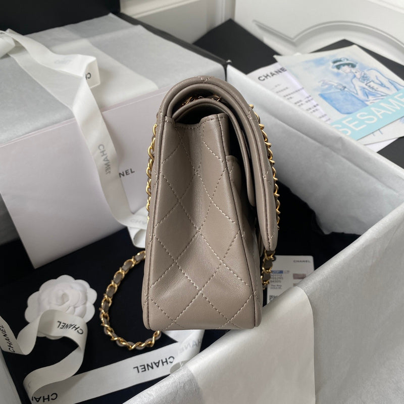  mid purse view 2
