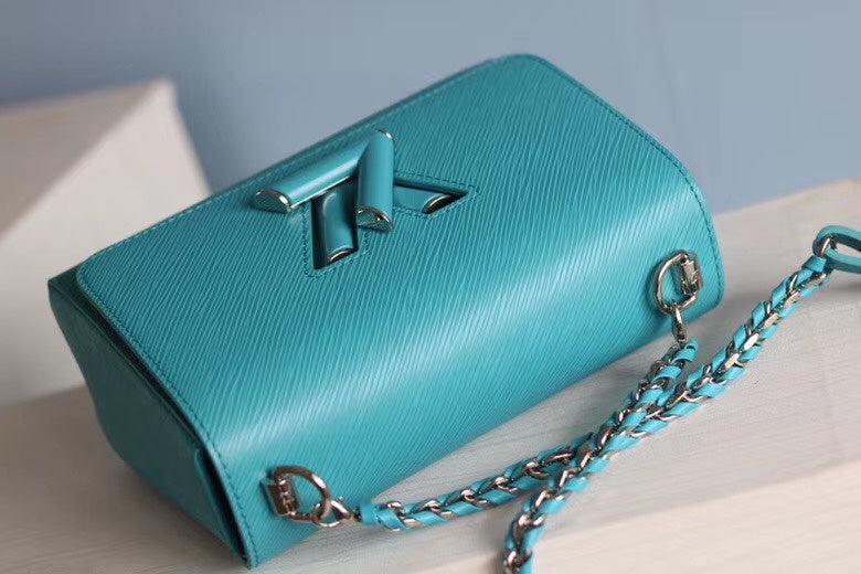 Side profile of modern premium women's handbag – women's luxury handbag