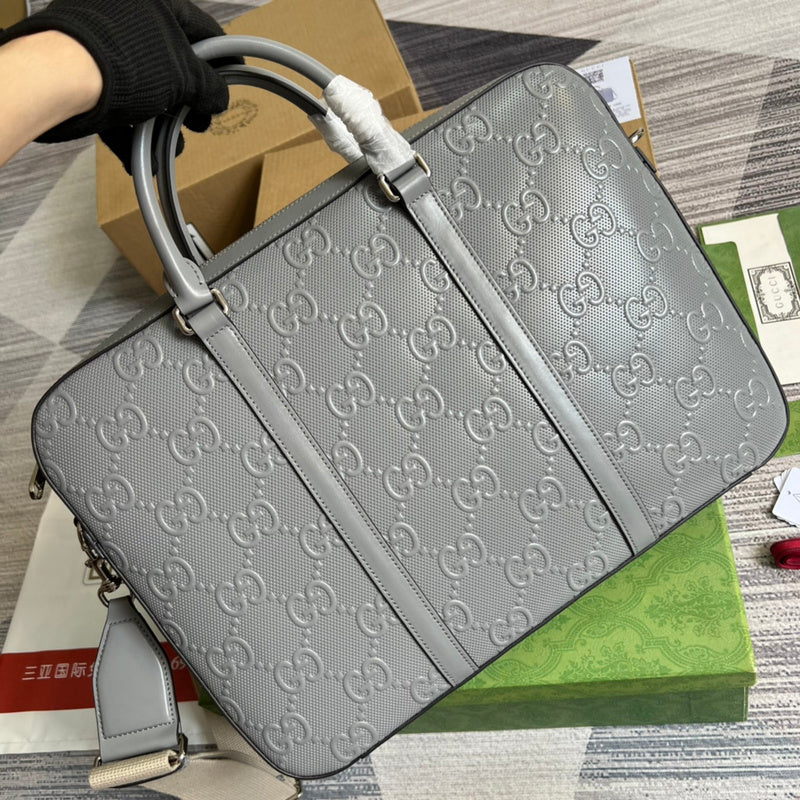 Handle and strap detail of signature chic women's handbag – women's everyday handbag