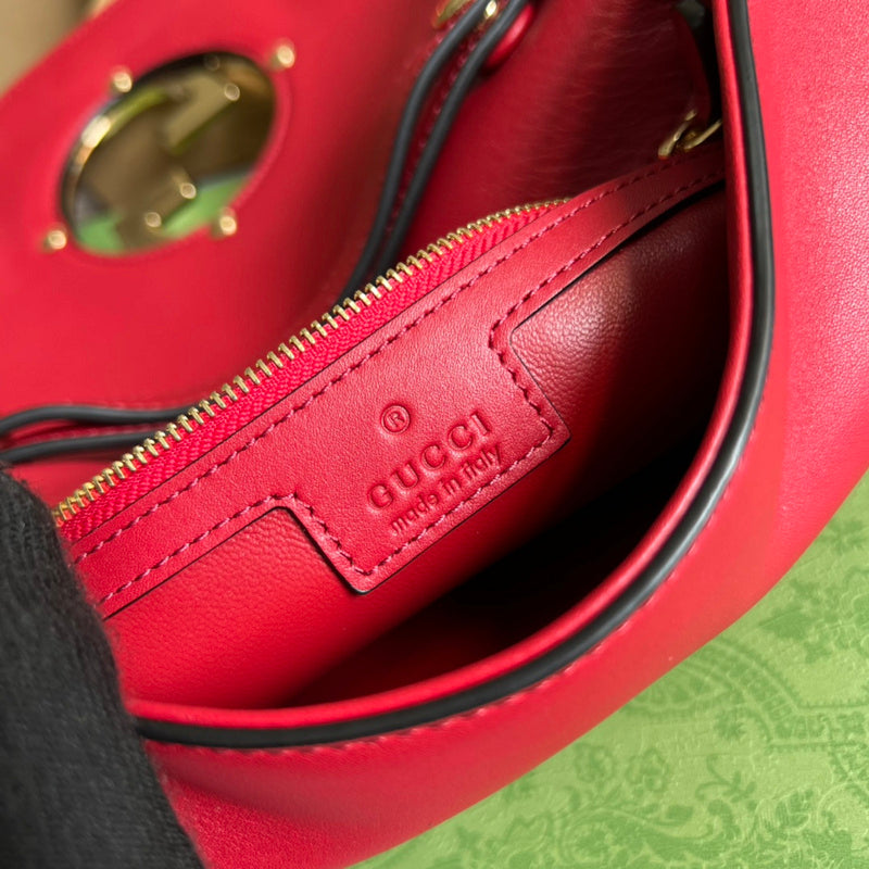 Side profile of sleek classic women's handbag – women's statement bag