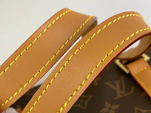 Chic Women's Crossbody Handbag - Luxury Premium Designer Style - NM4329