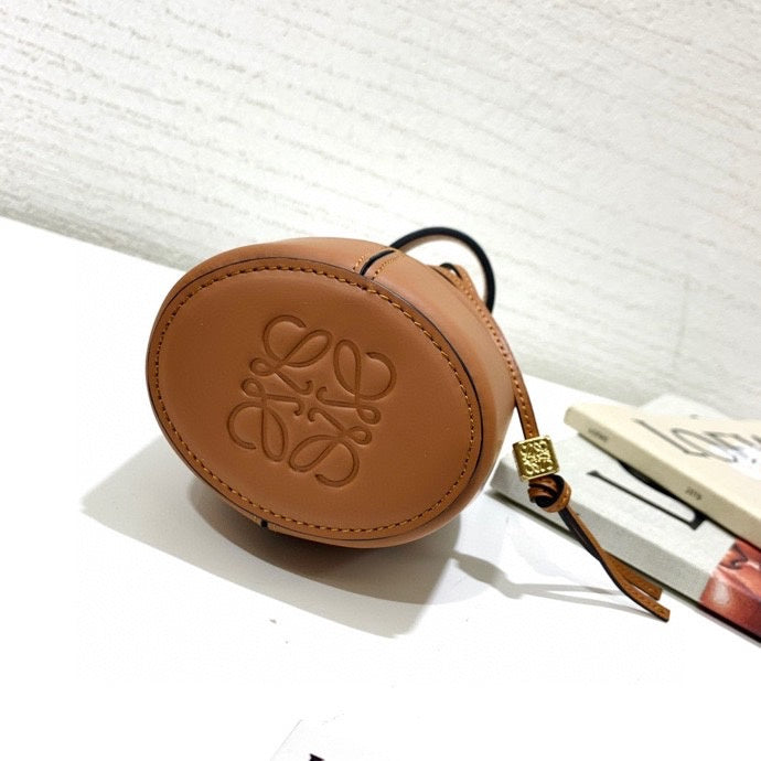 Ziva's Charm handbag – front view (8.5cm*6.5cm*13cm)