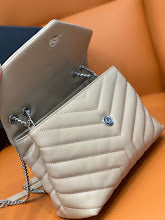 Chic Women's Satchel Handbag - Luxury Premium Designer Style - NM3181