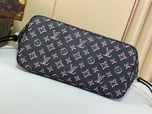 Chic Women's Shoulder Handbag - Luxury Premium Designer Style - NM4736
