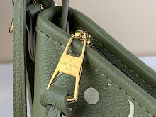 Premium Women's Crossbody Bag - Luxury Designer Fashion Accessory - NM4683