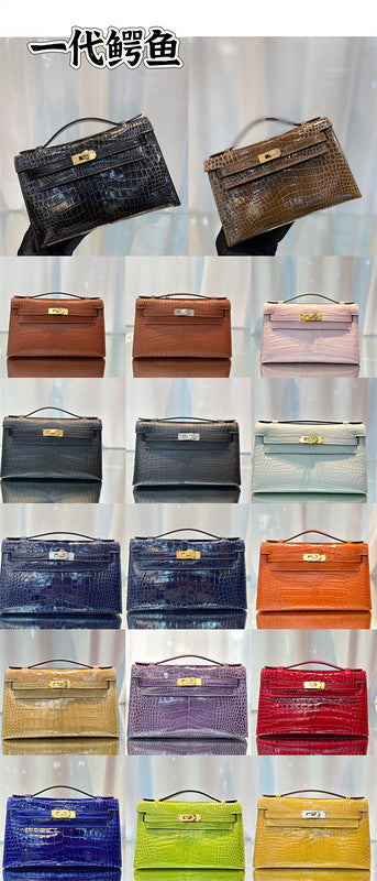  carryall bag close-up of hardware and finish