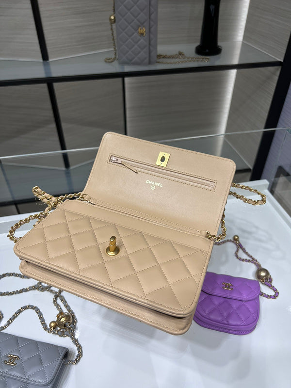Zivas Charm Understated Luxury Designer Handbag (Everyday Luxury Essential) – Full Silhouette