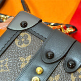  Statement carryall bag front view 7