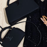  streamlined shoulder bag styled with outfit 36