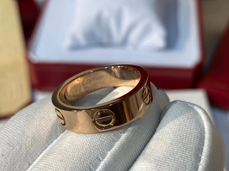 Angled view of Cartier unisex jewelry piece