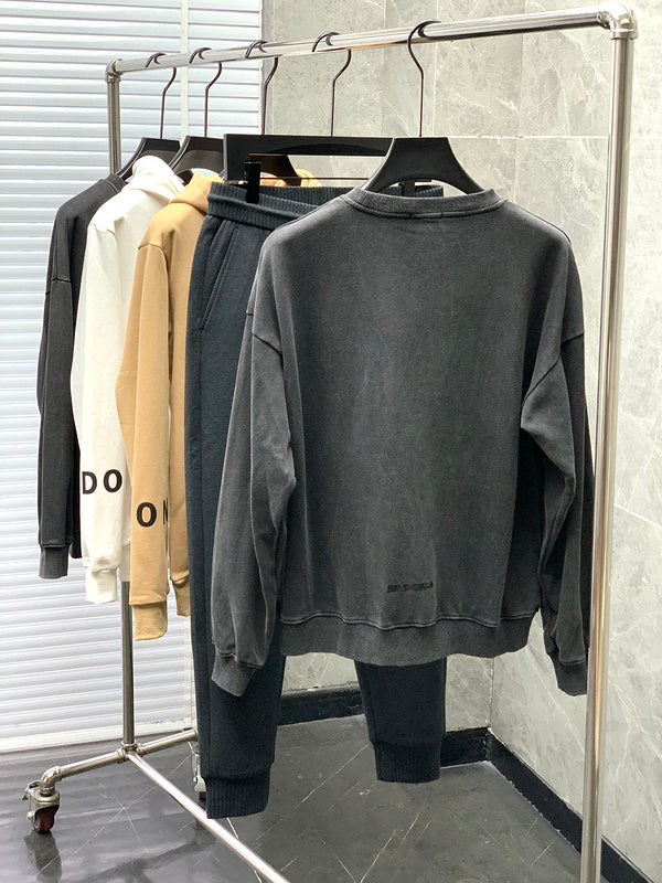 Side profile view of Balenciaga luxury piece style No.539