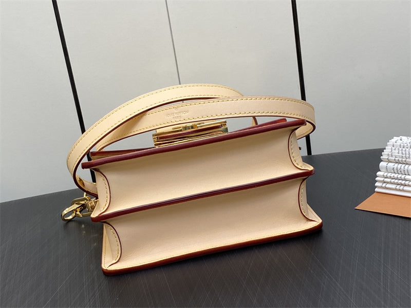  carryall bag interior and compartment view 15