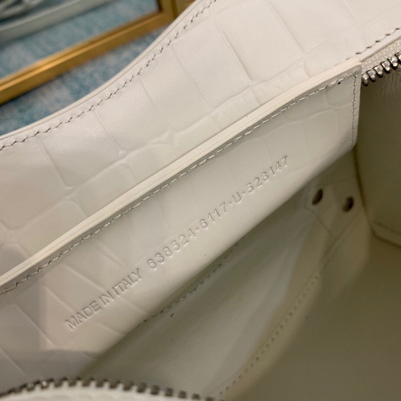 Understated Premium PU Leather Handbag - Statement Silhouette | Women's Premium Handbag #665 - texture close-up (image 9) of designer-inspired handbag