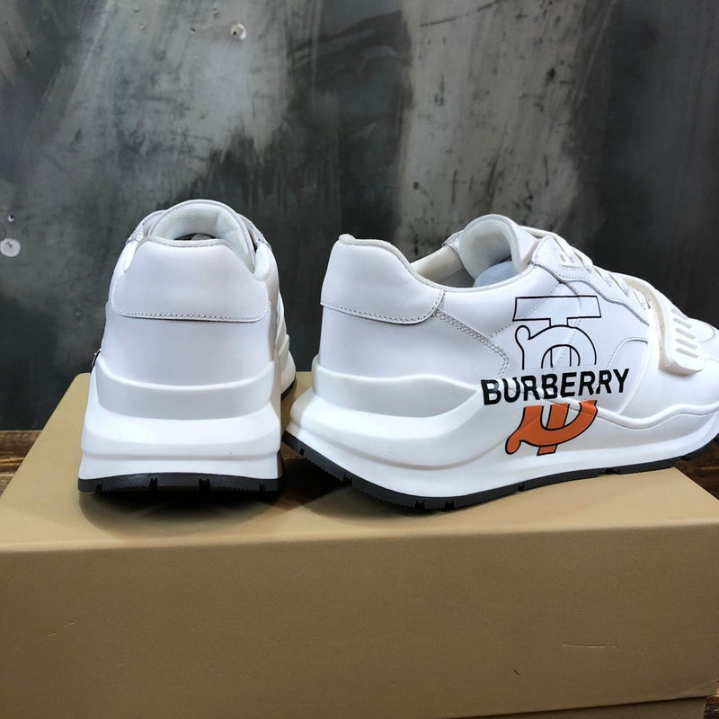 Burberry shoes Style 364 - packaging and accessories