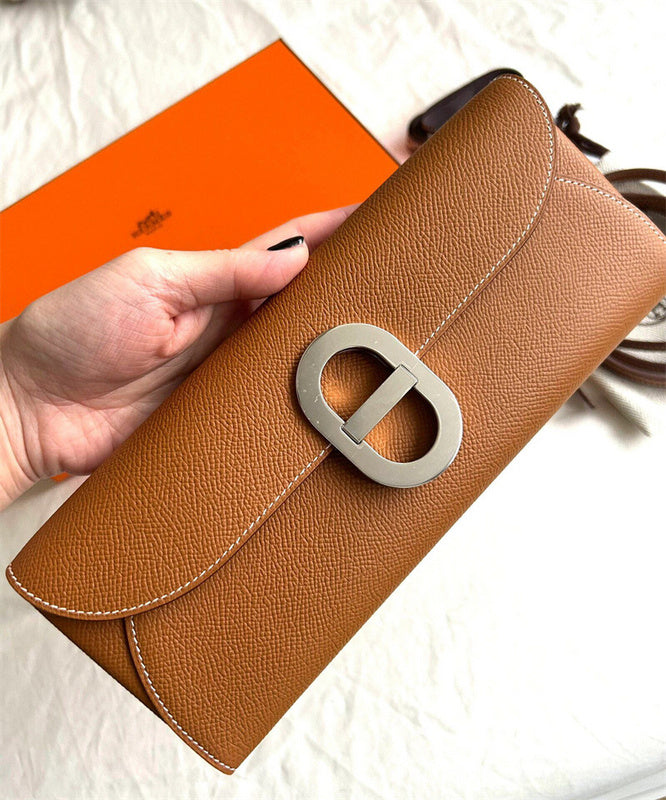 Interior view of effortless premium bag