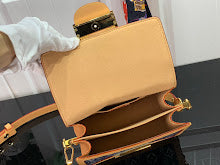 Chic Women's Shoulder Handbag - Luxury Premium Designer Style - NM5443