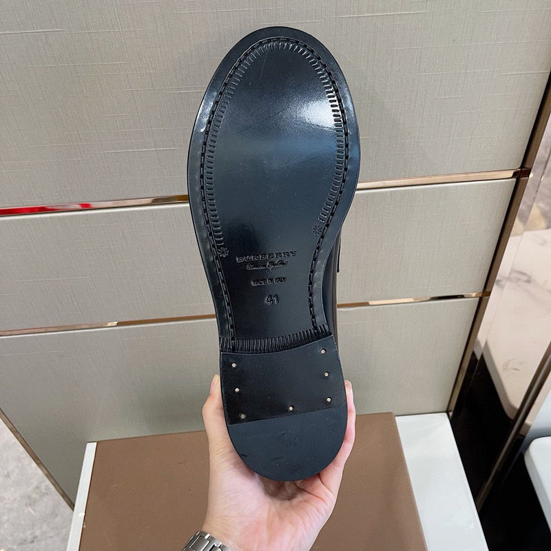 Contemporary Faux Leather Shoes - Statement Everyday Style | Women's Everyday Fashion Shoes #1420 - side angle view (image 2) of designer-inspired shoes