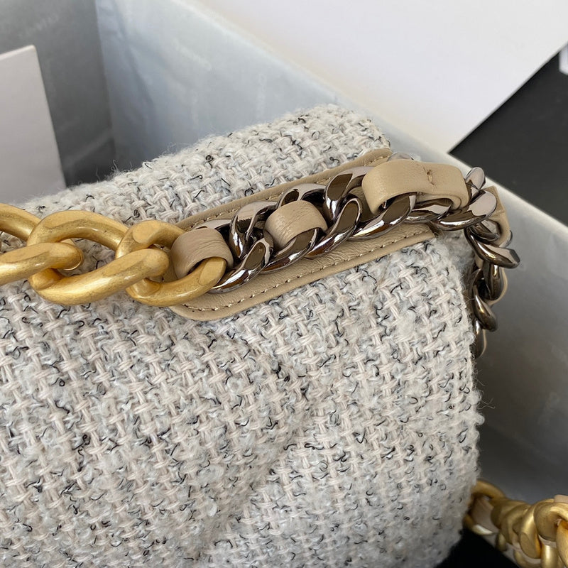 Zivas Charm Everyday Sophistication Designer Handbag (Structured Everyday Essential) – Detail View