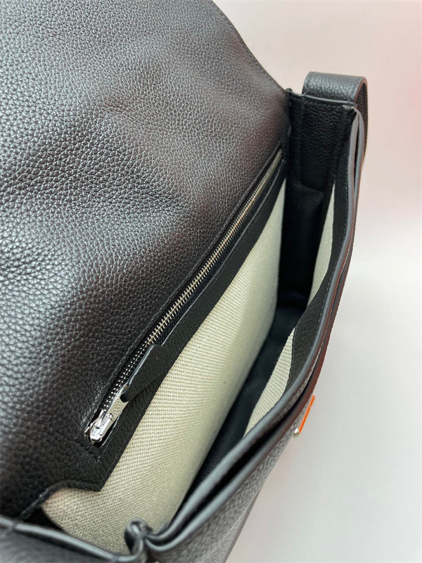  Curated shoulder bag front view 19