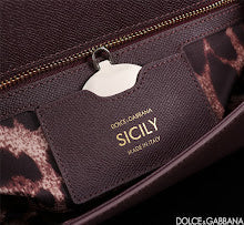Luxury Iconic Crossbody Bag - Women's Elegant Designer Fashion - NM7029