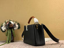Luxury Designer Shoulder Bag for Women - Premium Fashion Handbag - NM4123