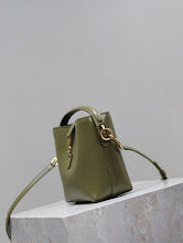 Premium Structured Satchel - Chic Women's Luxury Designer Handbag - NM3442
