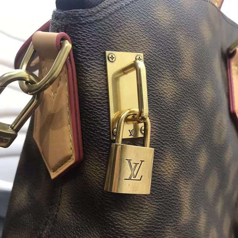 Back view of premium everyday-luxe women's handbag – women's everyday handbag