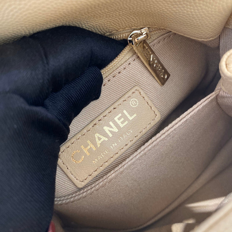  women's handbag, mid design, view 7