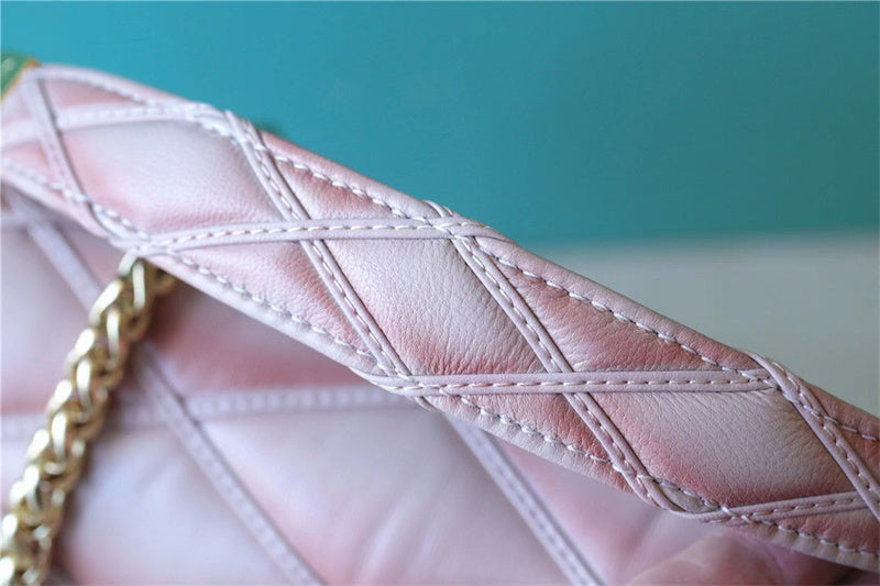  streamlined carryall bag detail view showing craftsmanship 32