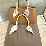  everyday bag interior and compartment view 9