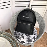 Front view of classic chic women's handbag – women's everyday handbag