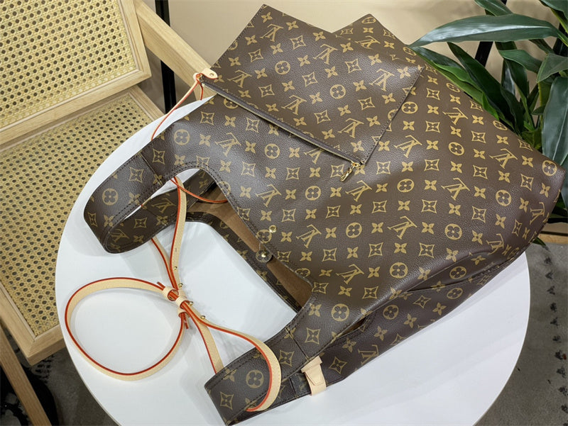  curated top-handle bag detail view showing craftsmanship 14