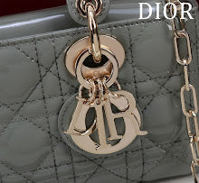 Chic Women's Shoulder Handbag - Luxury Premium Designer Style - NM7332