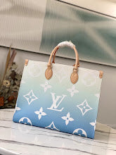 Luxury Structured Shoulder Bag - Women's Premium Designer Fashion - NM5231