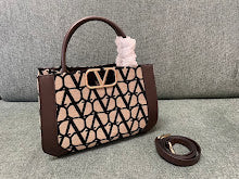 Designer Iconic Tote Handbag - Premium Luxury Women's Fashion - NM2857