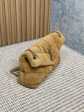Luxury Iconic Crossbody Bag - Women's Elegant Designer Fashion - NM3607