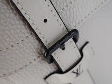 Designer Iconic Shoulder Bag - Luxury Women's Premium Fashion - NM5094