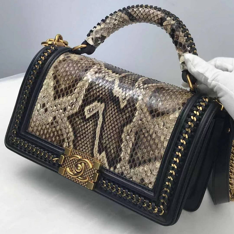  women's handbag, mid design, view 3