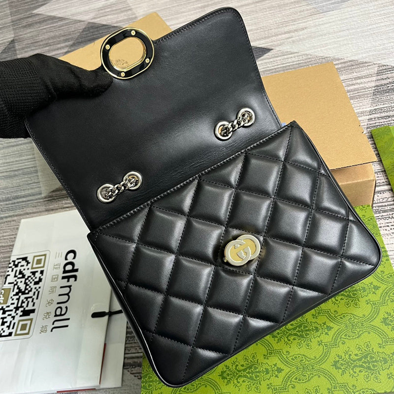 Handle and strap detail of statement refined women's handbag – women's statement bag