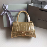 Zivas Charm Everyday Sophistication Statement Handbag (Modern Wardrobe Staple) – Angled View
