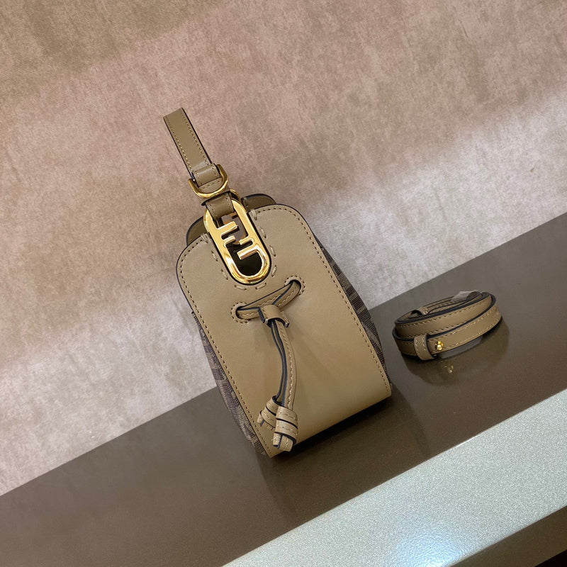 Ziva's Charm handbag – product shot (21cm*17cm*14cm)