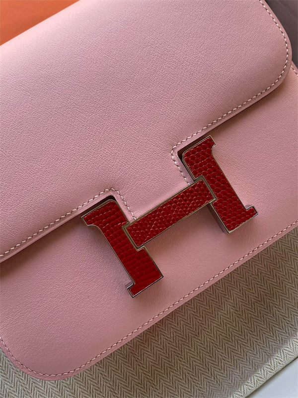 Chic bag shown from front angle