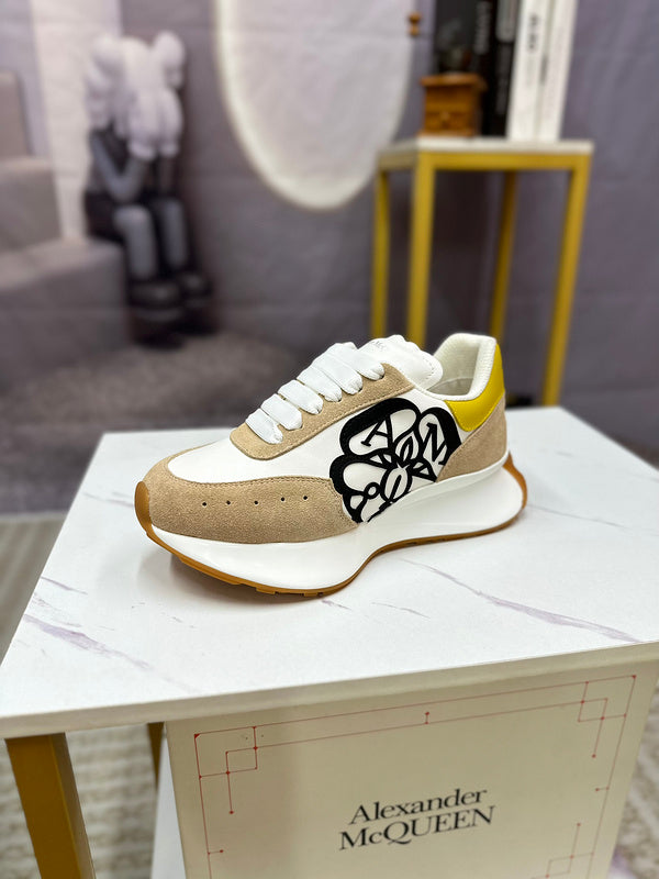 Alexander McQueen shoes Style 004 - packaging and accessories