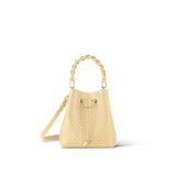  graceful handbag styled with outfit