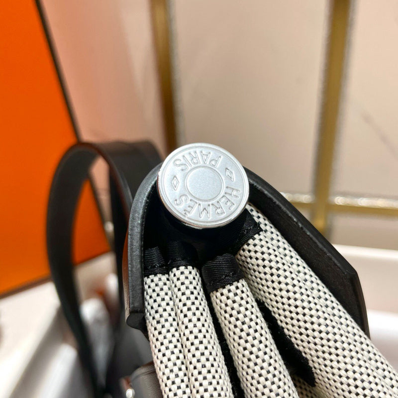Close-up detail of effortless bag design